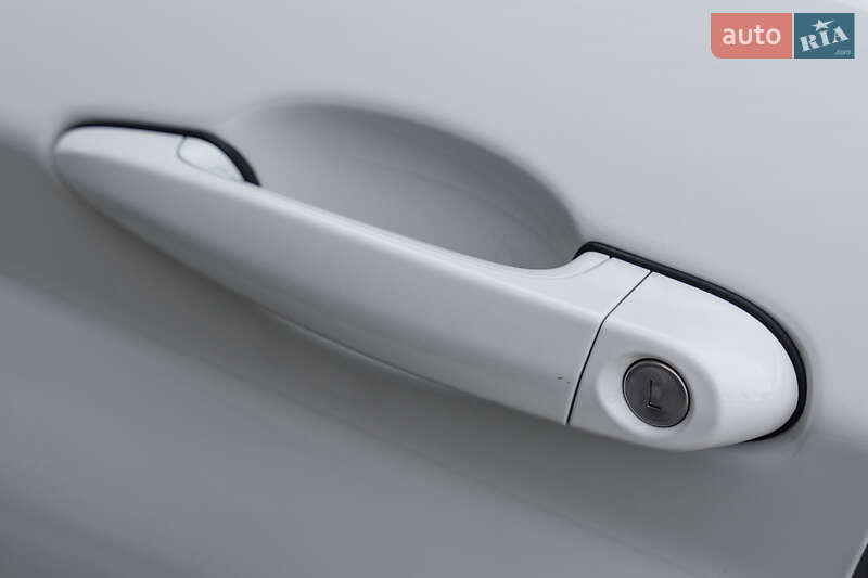 Хетчбек BMW 1 Series 2017 в Києві