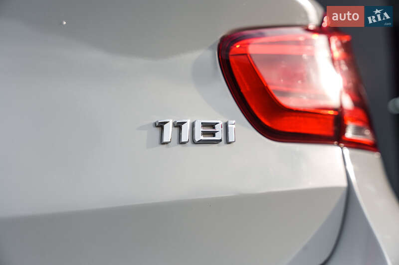 Хетчбек BMW 1 Series 2017 в Києві