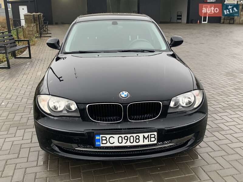 Хетчбек BMW 1 Series 2010 в Сокалі