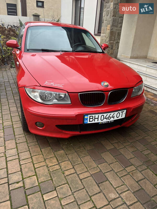 BMW 1 Series 2005