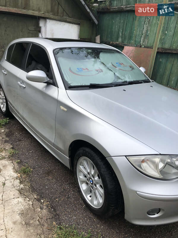 Хэтчбек BMW 1 Series 2005 в Чернигове