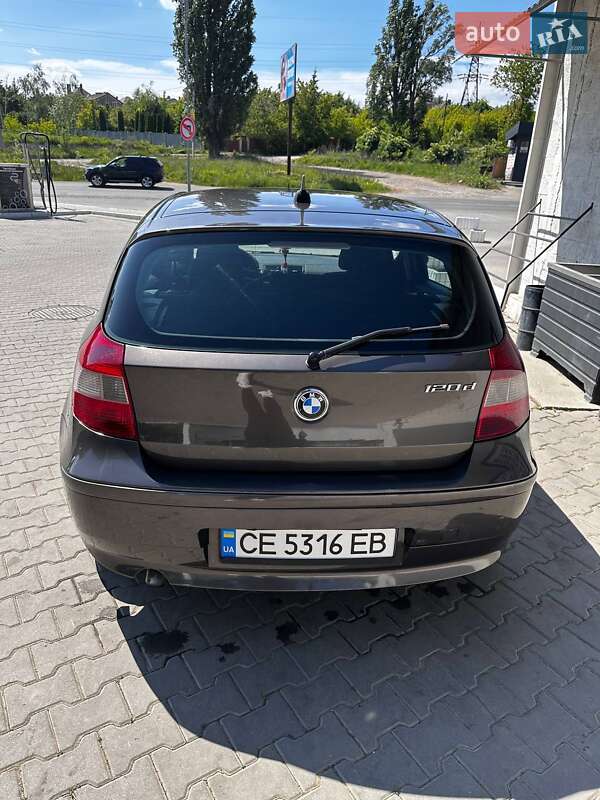 Хэтчбек BMW 1 Series 2005 в Черновцах