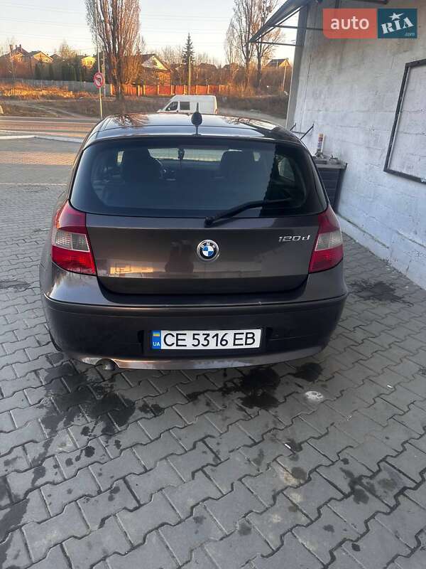 Хэтчбек BMW 1 Series 2005 в Черновцах
