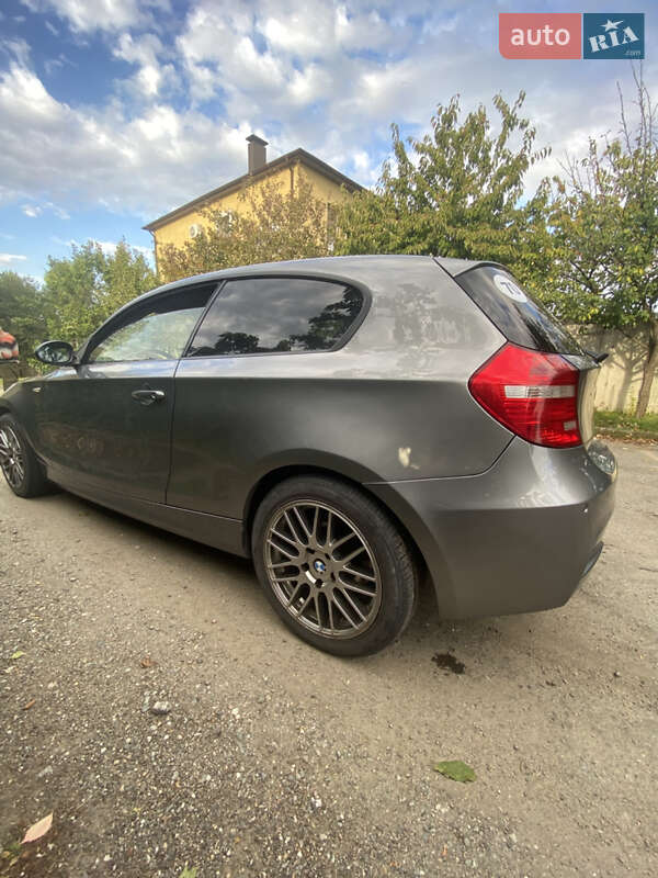 Хэтчбек BMW 1 Series 2009 в Днепре фото 3 Хэтчбек BMW 1 Series 2009 в Днепре