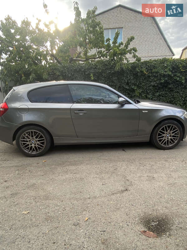 Хэтчбек BMW 1 Series 2009 в Днепре фото 9 Хэтчбек BMW 1 Series 2009 в Днепре