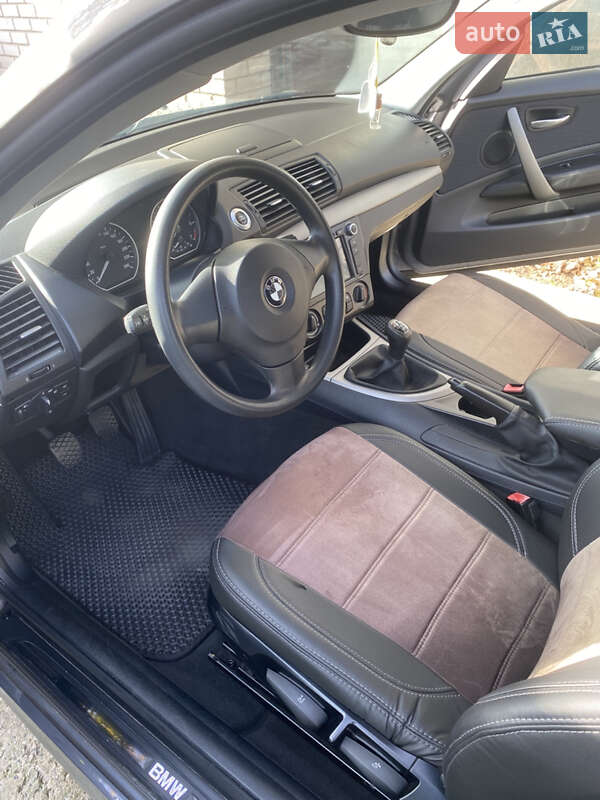 Хэтчбек BMW 1 Series 2009 в Днепре фото 17 Хэтчбек BMW 1 Series 2009 в Днепре