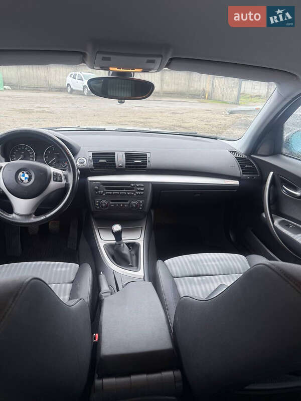 Хэтчбек BMW 1 Series 2004 в Белой Церкви