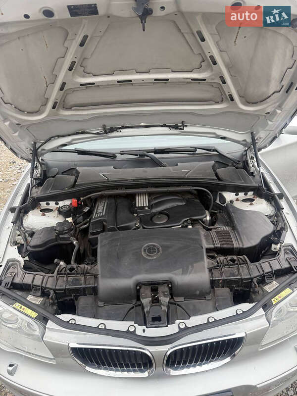 Хэтчбек BMW 1 Series 2004 в Белой Церкви