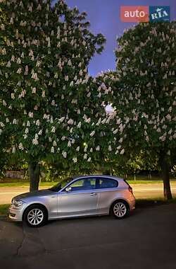 Хетчбек BMW 1 Series 2009 в Києві