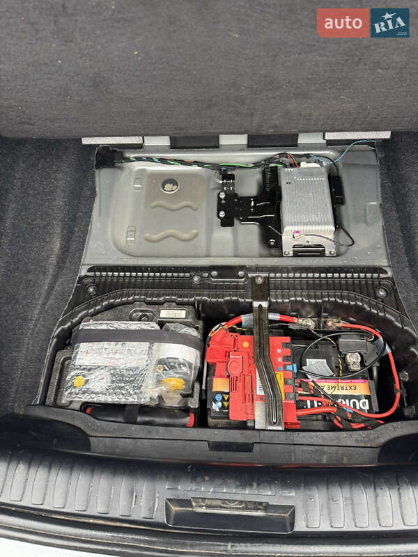 Хетчбек BMW 1 Series 2010 в Бобровиці