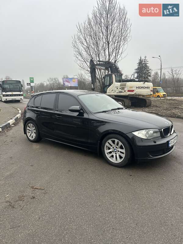 Хэтчбек BMW 1 Series 2004 в Киеве фото 4 Хэтчбек BMW 1 Series 2004 в Киеве