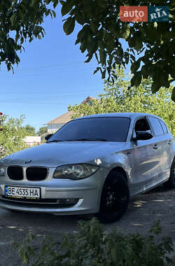 Хэтчбек BMW 1 Series 2007 в Николаеве