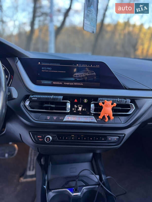 Хетчбек BMW 1 Series 2020 в Львові фото 18 Хетчбек BMW 1 Series 2020 в Львові