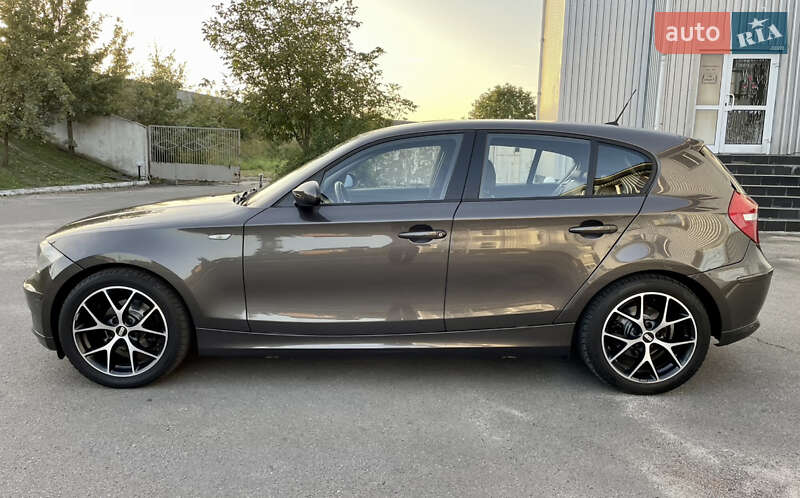 Хетчбек BMW 1 Series 2007 в Сумах