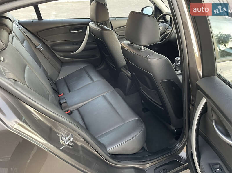 Хетчбек BMW 1 Series 2007 в Сумах