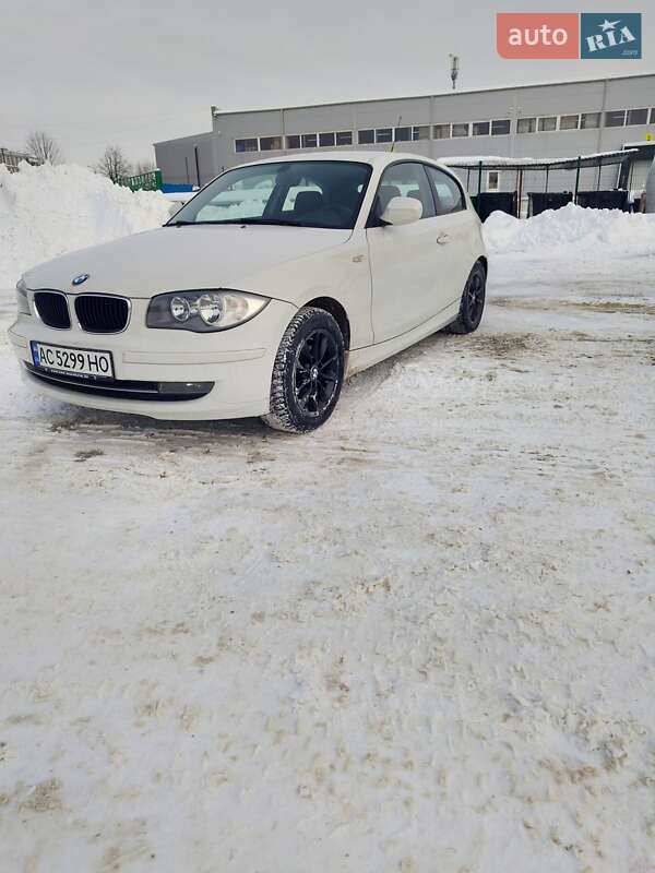 BMW 1 Series 2009 BMW 1 Series 2009