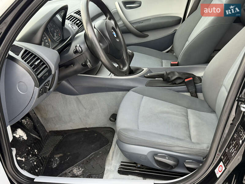 Хэтчбек BMW 1 Series 2005 в Днепре