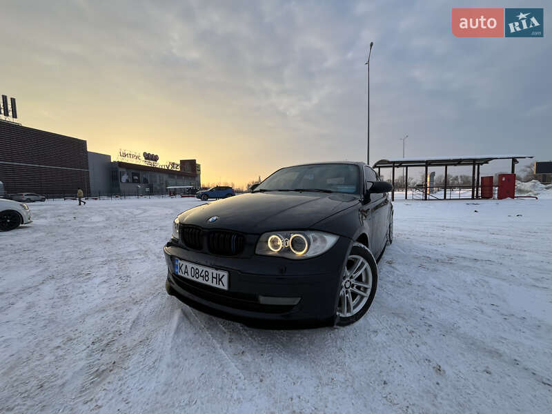 Хэтчбек BMW 1 Series 2007 в Киеве