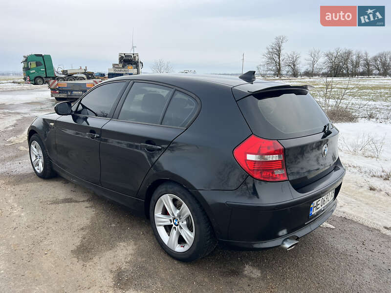 Хэтчбек BMW 1 Series 2010 в Белгороде-Днестровском