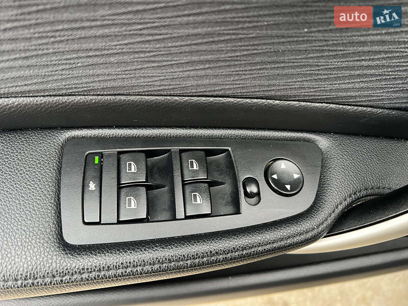 Хэтчбек BMW 1 Series 2010 в Белгороде-Днестровском