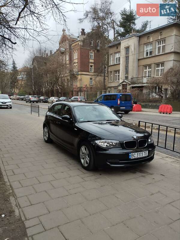 BMW 1 Series 2010 BMW 1 Series 2010
