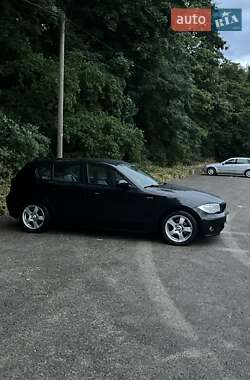 Хэтчбек BMW 1 Series 2004 в Ярмолинцах