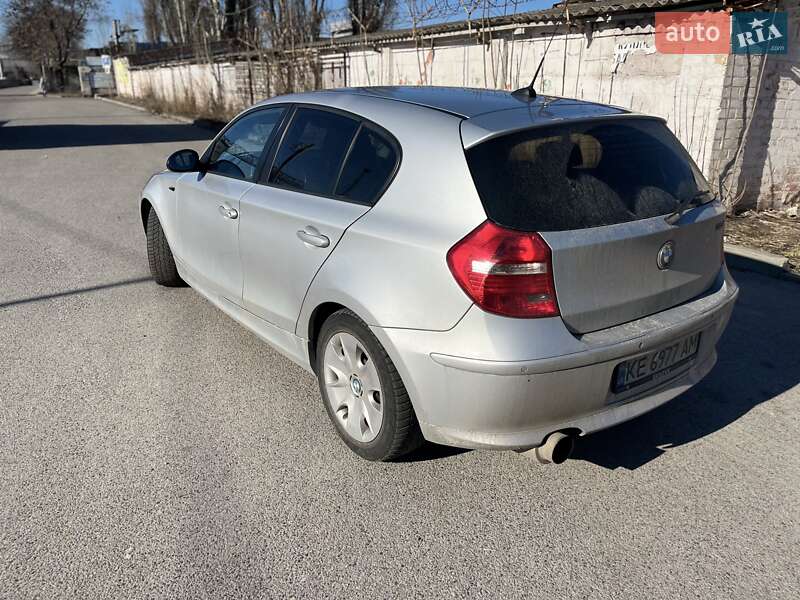 Хэтчбек BMW 1 Series 2007 в Днепре