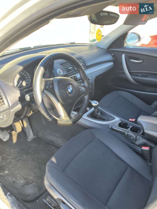 Хэтчбек BMW 1 Series 2007 в Днепре
