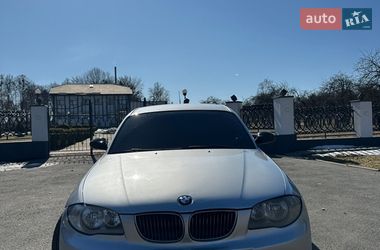 Хэтчбек BMW 1 Series 2006 в Звягеле