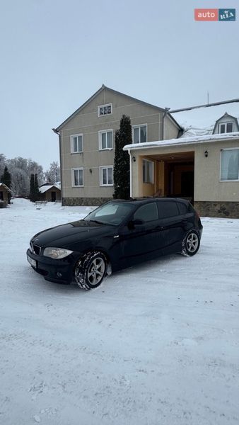 Хэтчбек BMW 1 Series 2005 в Дунаевцах