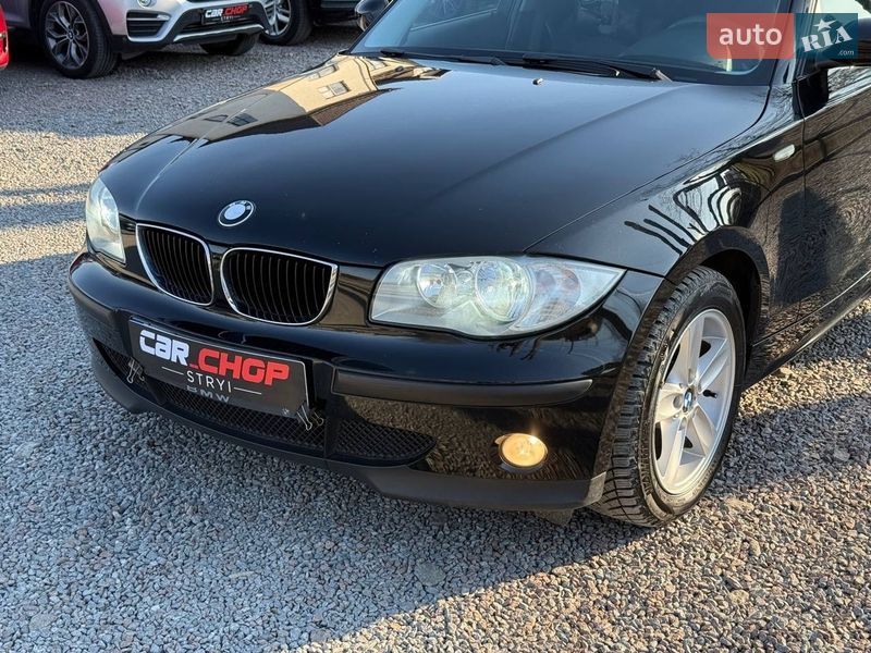 Хэтчбек BMW 1 Series 2004 в Стрые