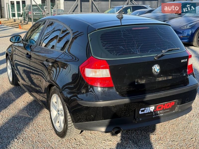 Хэтчбек BMW 1 Series 2004 в Стрые