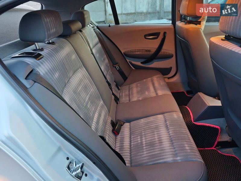 Хэтчбек BMW 1 Series 2006 в Бердичеве