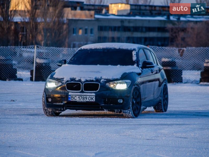 Хэтчбек BMW 1 Series 2012 в Николаеве