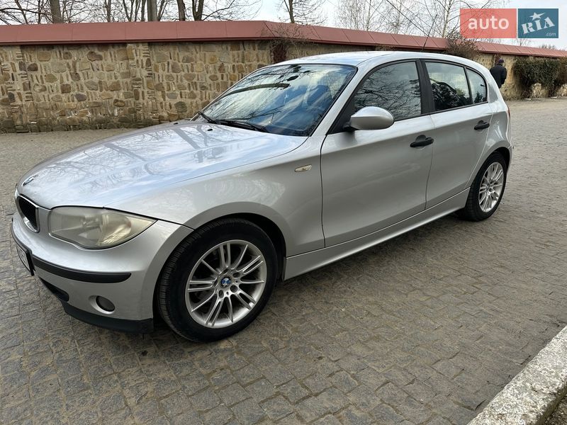 BMW 1 Series 2005
