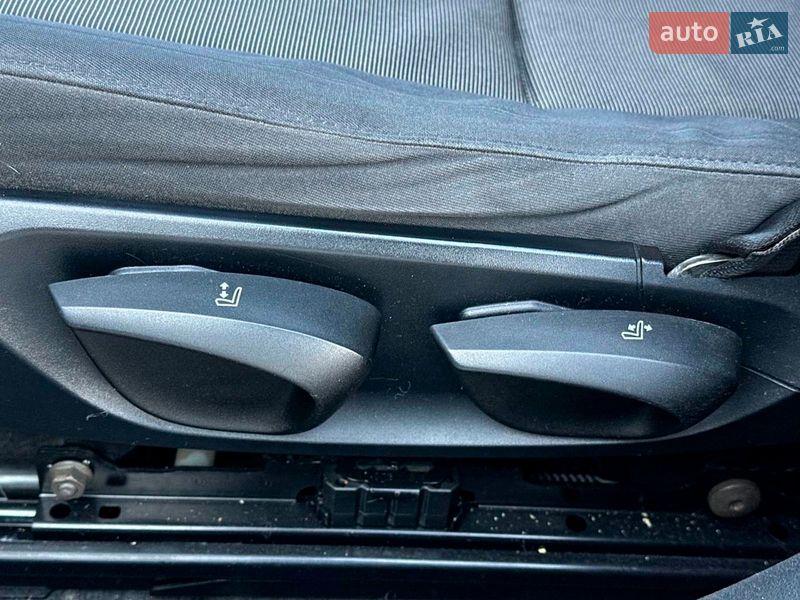 Хэтчбек BMW 1 Series 2006 в Львове