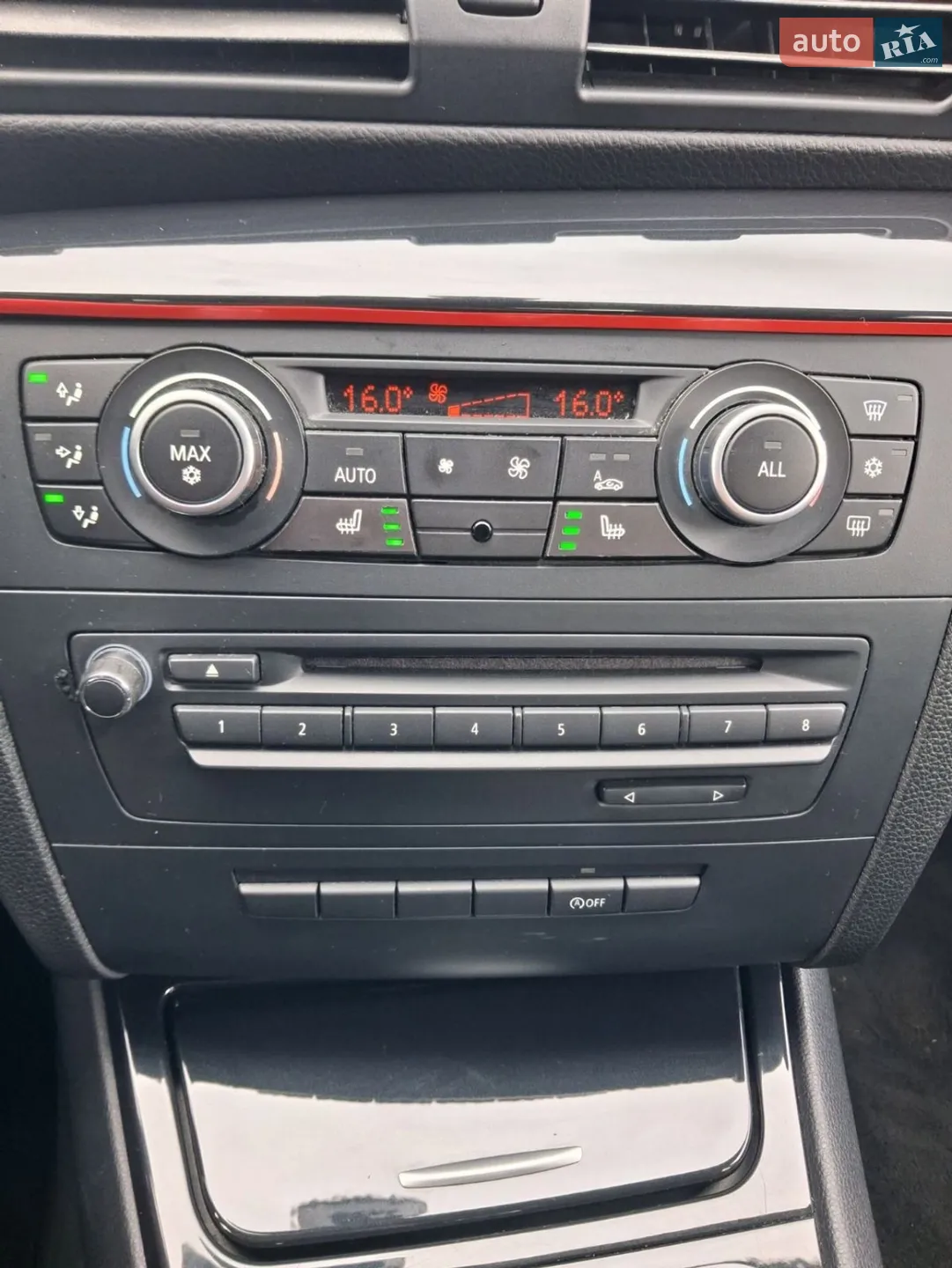 2010 BMW 1er - мініатюра 12