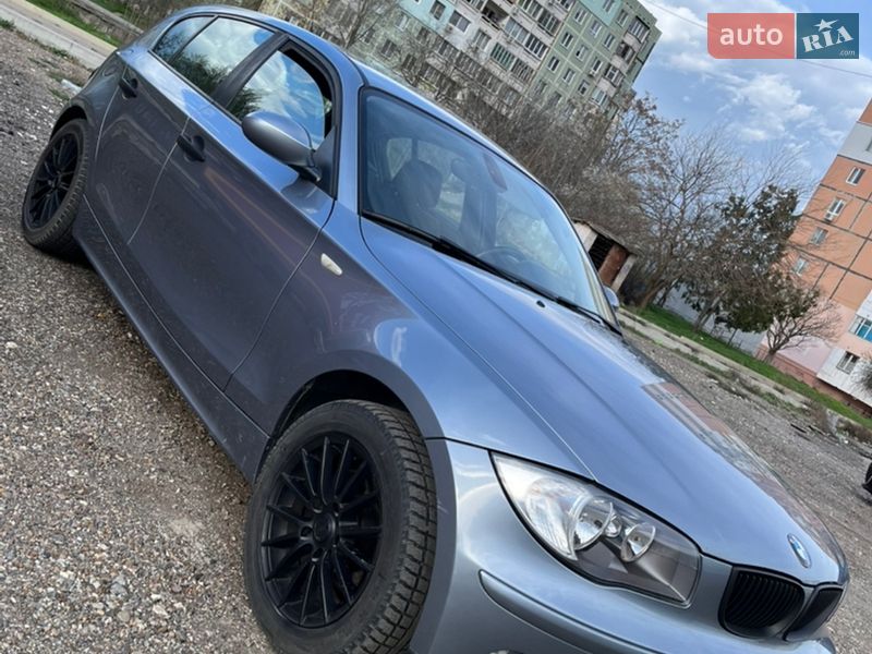 Хэтчбек BMW 1 Series 2006 в Одессе