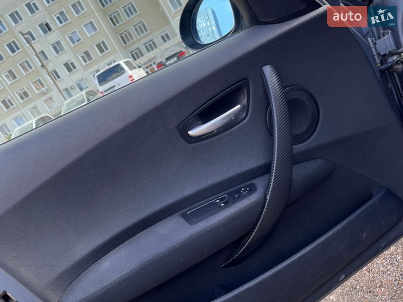 Хэтчбек BMW 1 Series 2006 в Одессе