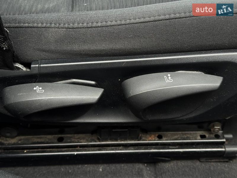 Хэтчбек BMW 1 Series 2011 в Ровно фото 58 Хэтчбек BMW 1 Series 2011 в Ровно