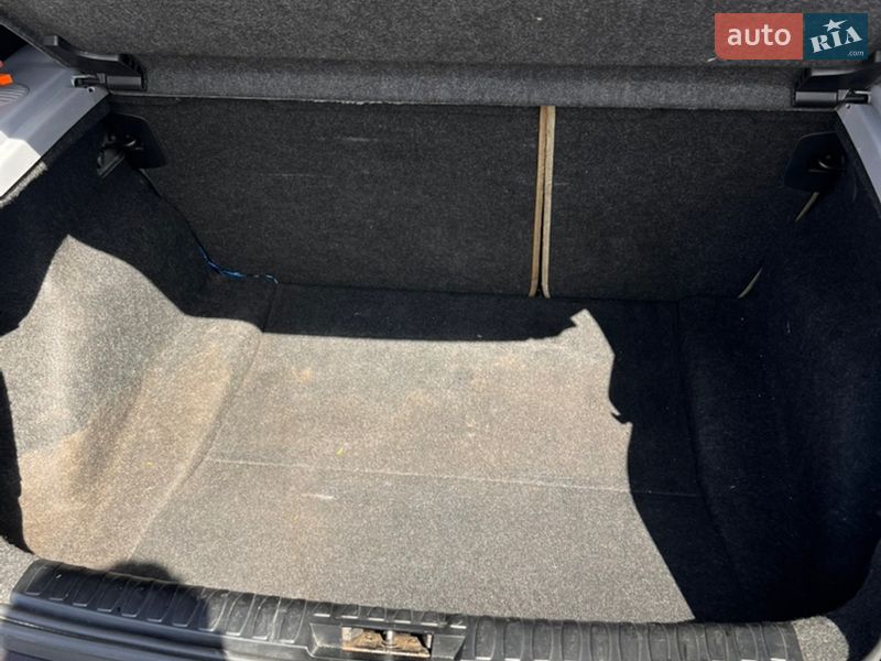 Хэтчбек BMW 1 Series 2006 в Киеве фото 8 Хэтчбек BMW 1 Series 2006 в Киеве