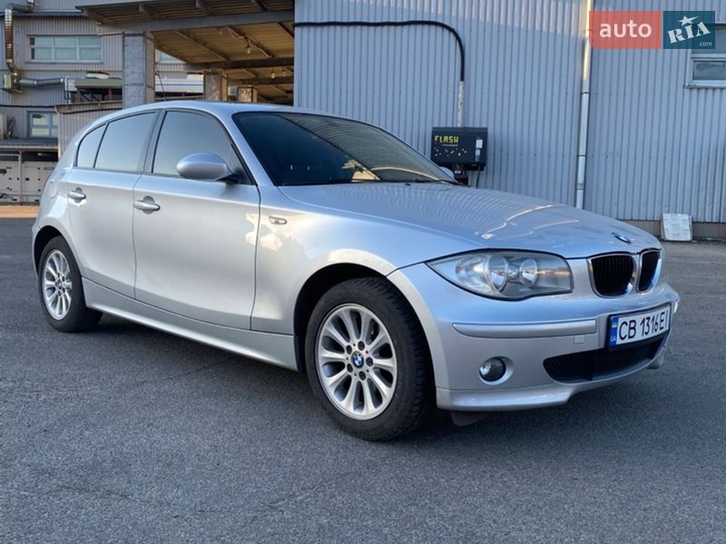 BMW 1 Series 2005