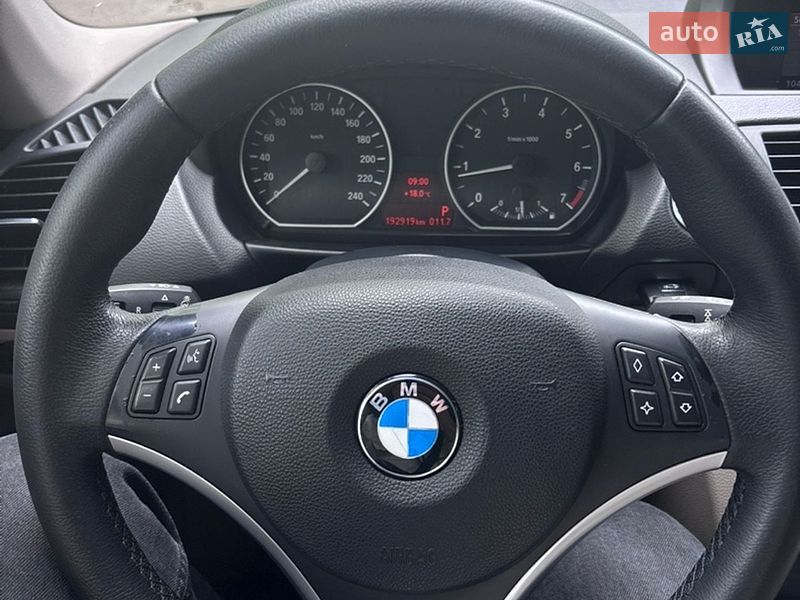 Хэтчбек BMW 1 Series 2009 в Одессе