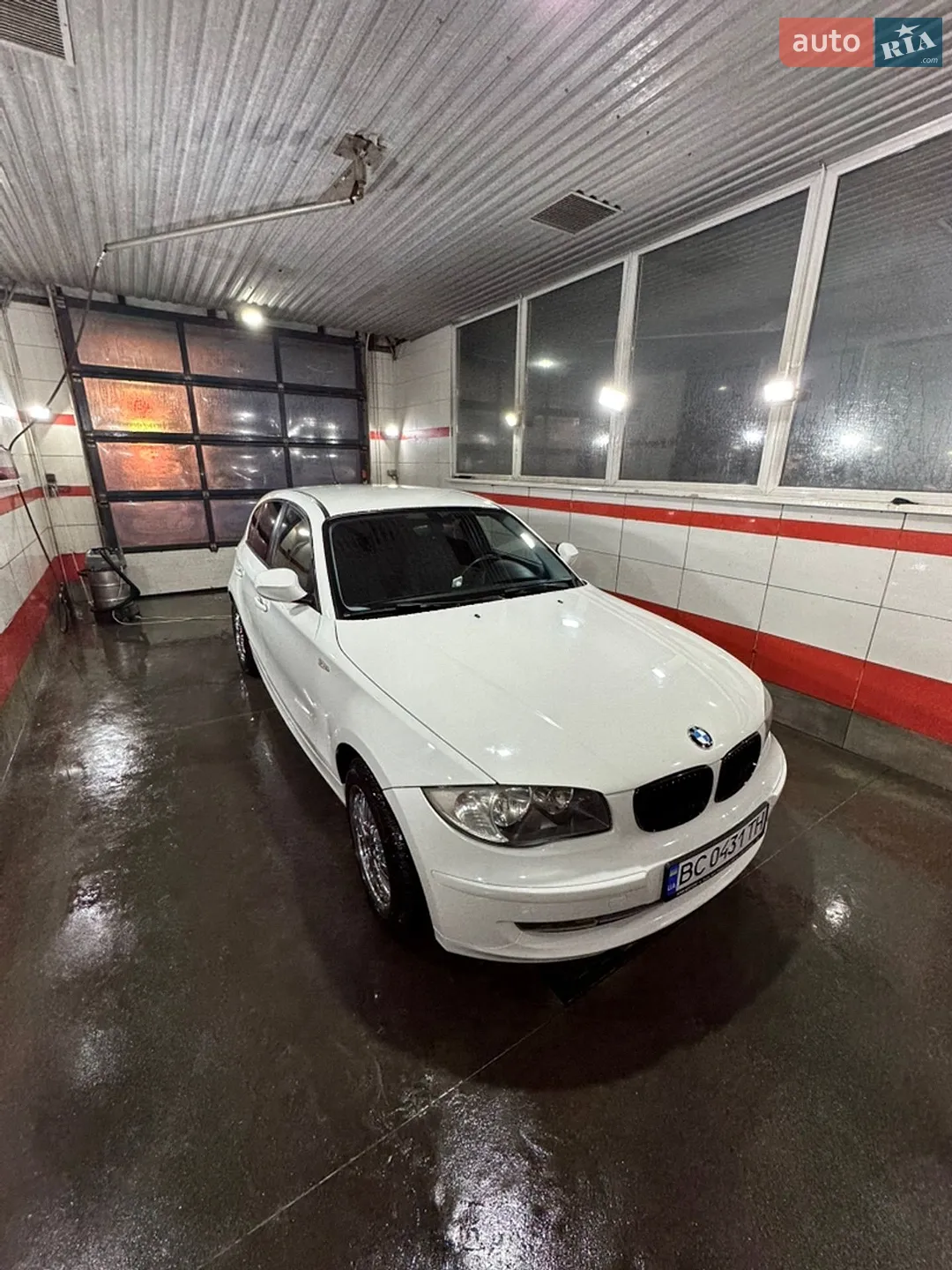 2010 BMW 1er - мініатюра 2