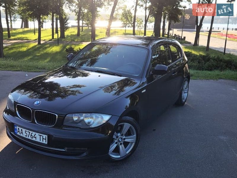 Хэтчбек BMW 1 Series 2011 в Киеве