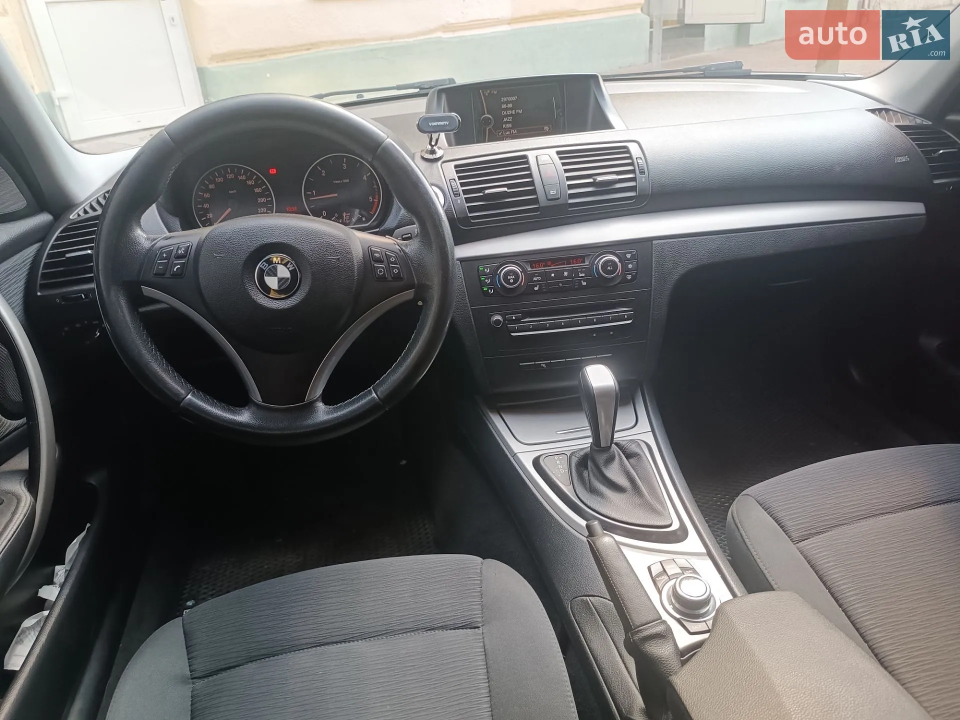 2010 BMW 1er - мініатюра 2