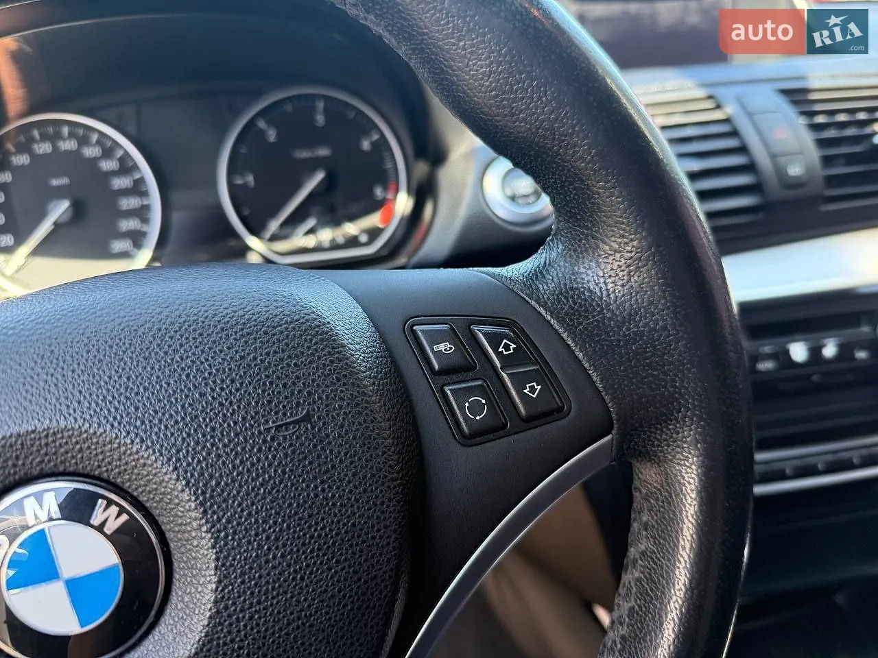 2010 BMW 1er - мініатюра 18