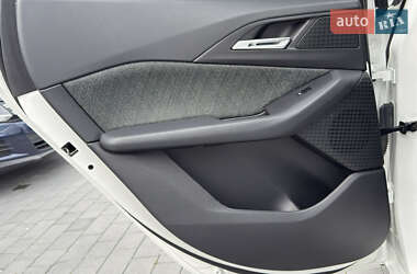 Минивэн BMW 2 Series Active Tourer 2022 в 