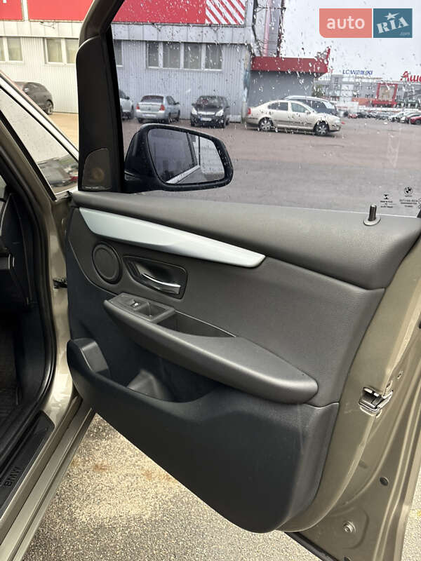 Мікровен BMW 2 Series Active Tourer 2016 в Києві фото 24 Мікровен BMW 2 Series Active Tourer 2016 в Києві