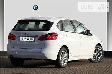 Хэтчбек BMW 2 Series 2017 в Киеве